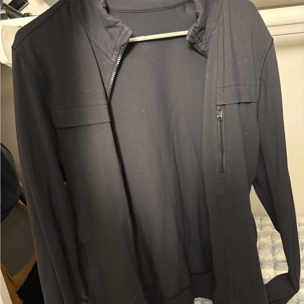 LuluLemon Men’s Black Performance Jacket (Medium)